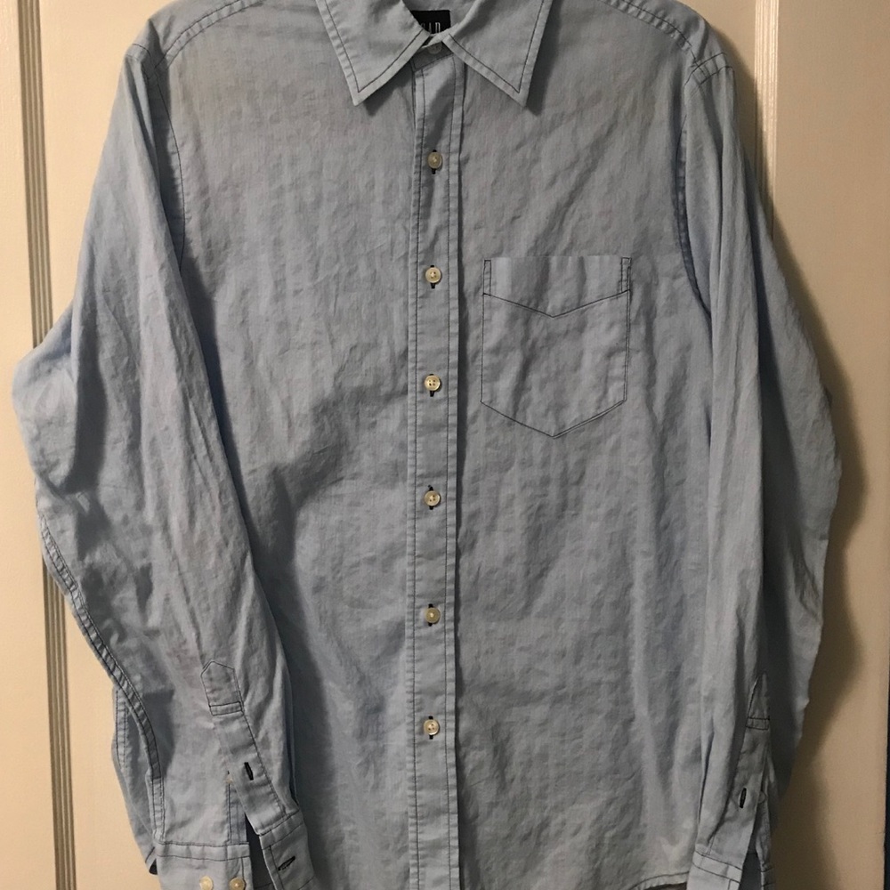 Gap classic fit button down